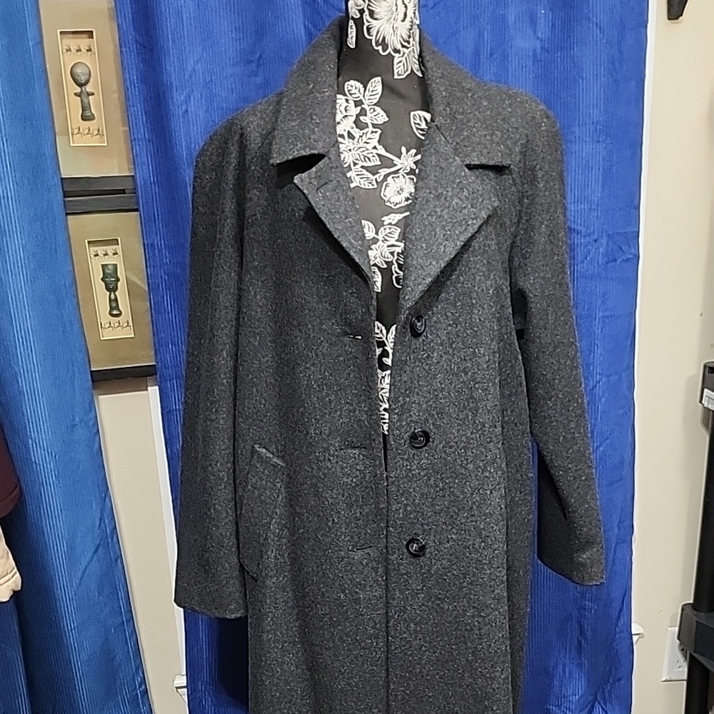 ***Gray Wool Coat***